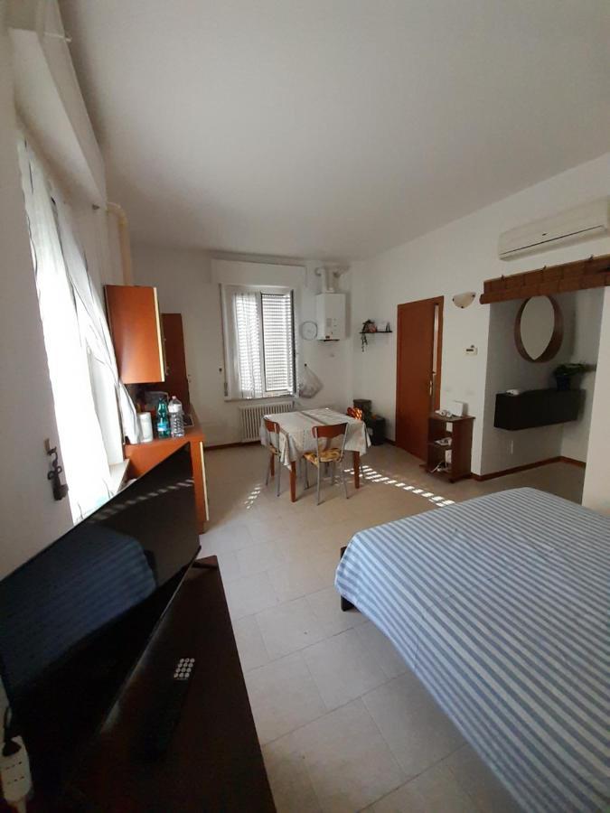 Breve Ristoro Apartment Parma Luaran gambar